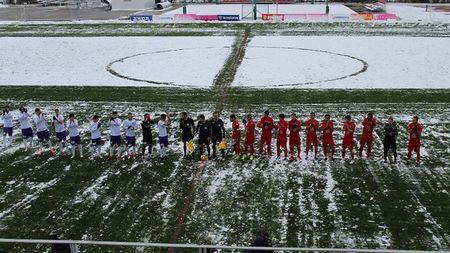 EXCLUSIV | Emil Săndoi a tunat după ce echipa sa a fost obligată să joace pe "patinoar": "Am fost pârliți! Dacă erau vreo patru - cinci fracturi? Dacă unii își încheiau cariera?"