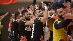 Dinamo București și-a asigurat locul pe podium la sfârșitul sezonului regulat. A piedut la 16 goluri în Ștefan cel Mare, dar Potaissa Turda are planuri mari: "Ne dorim totul!". Ce strategie au avut ardelenii