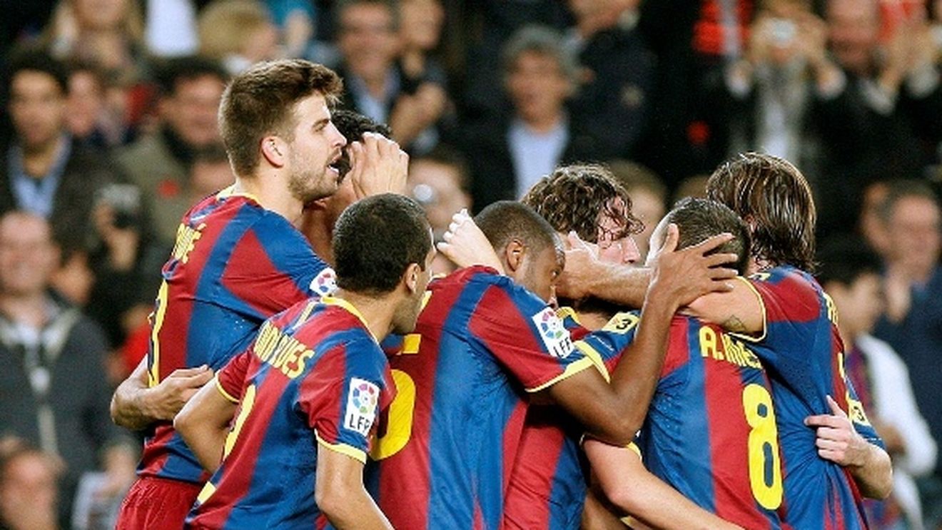 VIDEO Tiki-taka s-a născut pe Nou Camp! Vezi o fază de PlayStation și un gol magnific "marca Puyol"!