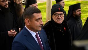 Cum l-a numit George Simion pe Gigi Becali. Candidatul la preşedinția României s-a certat cu miliardarul de la FCSB, iar acum a dat verdictul despre caracterul acestuia