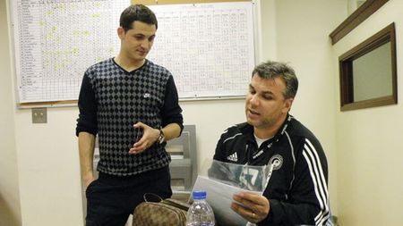 Al "Oli"! Mirel Rădoi a semnat cu echipa lui Cosmin Olăroiu!** Vezi ce salariu va avea!