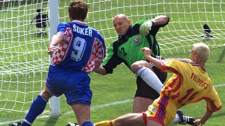 Ce am fost și ce am ajuns! 24 de ani de la ultimul meci jucat de România la Campionatul Mondial. Cum a arătat echipa tricolorilor în anul în care s-a născut Kylian Mbappe, iar Titanic a obținut 11 premii Oscar | SPECIAL