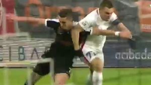 Porumboiu, despre arbitrajul din derby: "Două erori mari, nepermise pentru un arbitru precum Hațegan". Fostul mare arbitru a concluzionat: penalty clar pentru Steaua în minutul 16