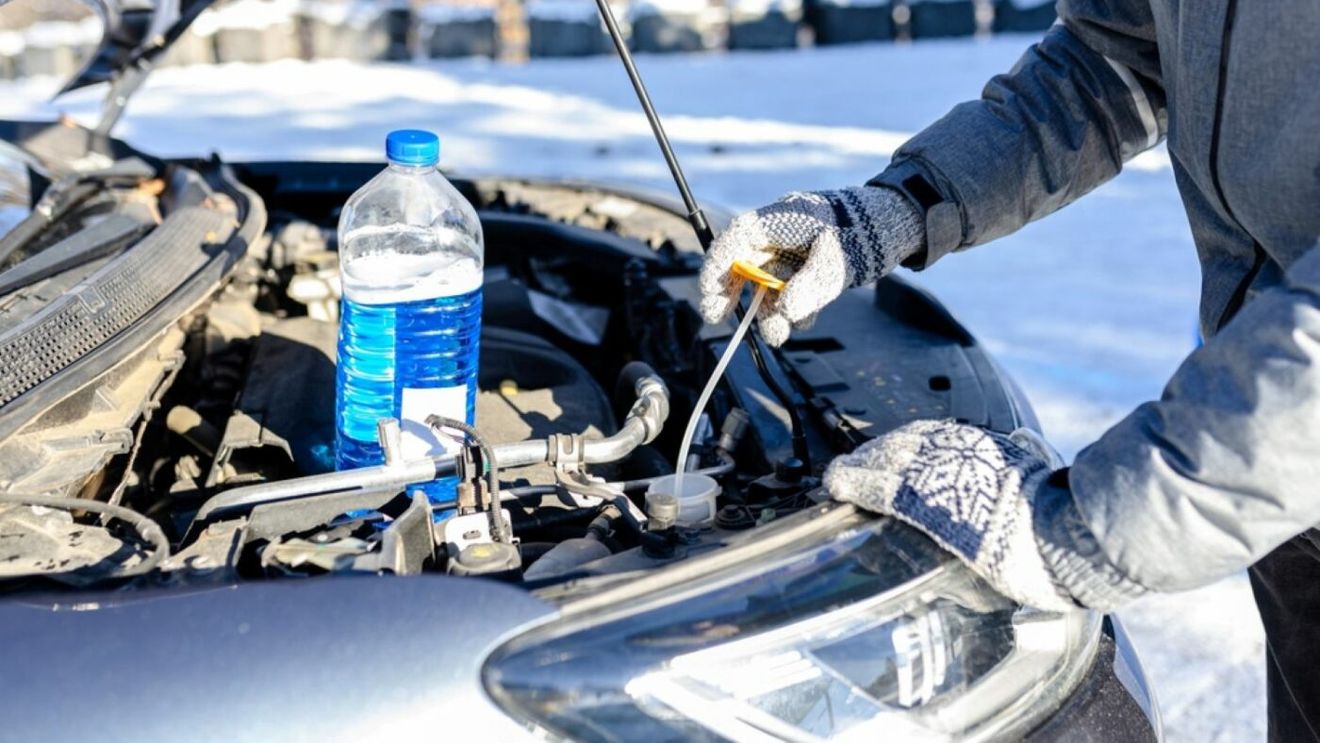 ADVERTORIAL. Pregătirea mașinii pentru iarnă: verificările esențiale înainte de primul ger