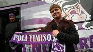 Uhrin a sosit azi la Timișoara:** "De sărbători m-am pregătit pentru muncă! Avem nevoie de un mijlocaș dreapta"