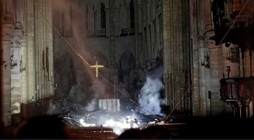 Notre-Dame va fi refăcută și de miliardarii din lumea fotbalului. Patronul lui Rennes donează 100 de milioane de euro! Primele imagini din interiorul distrus de incendiu | VIDEO