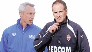 Protasov sau Guidolin la CFR