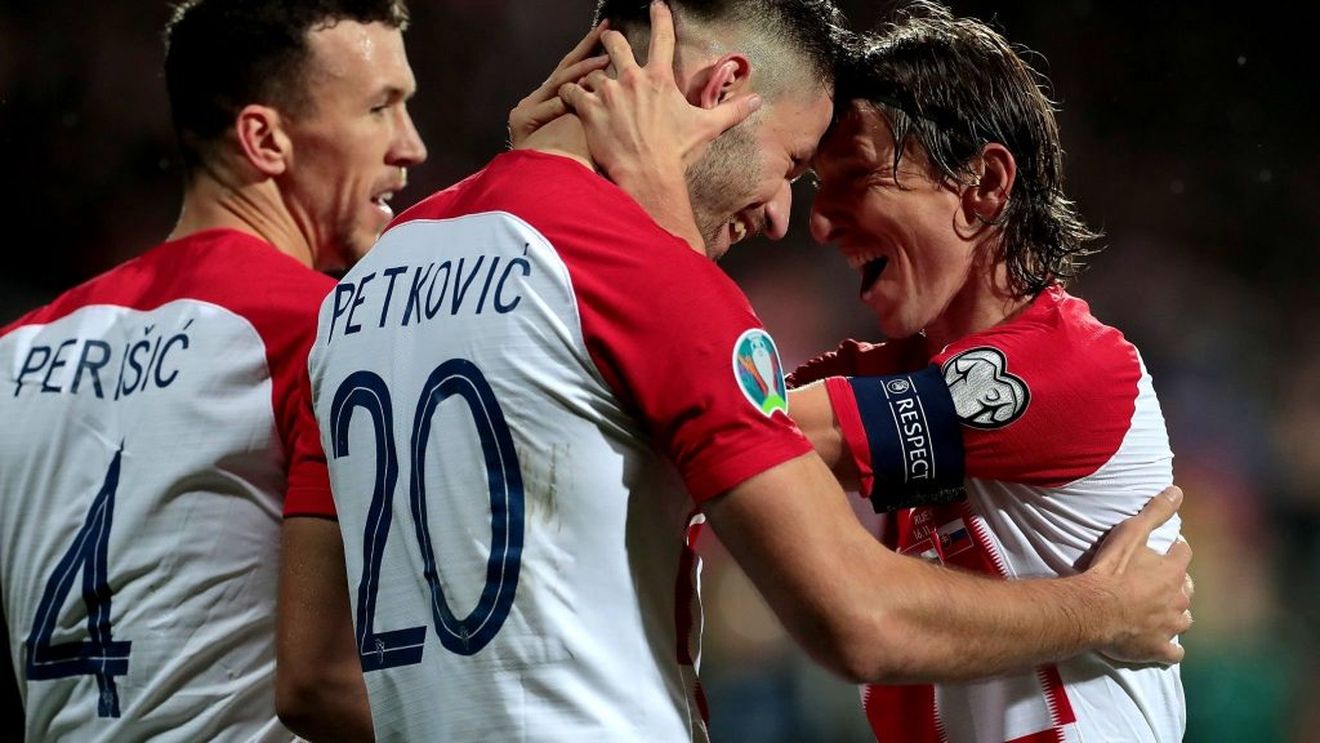 Surpriză pe lista de transferuri a Barcelonei. Variantă low-cost pentru înlocuitorul lui Suarez: un vârf cu doar nouă goluri marcate în acest sezon