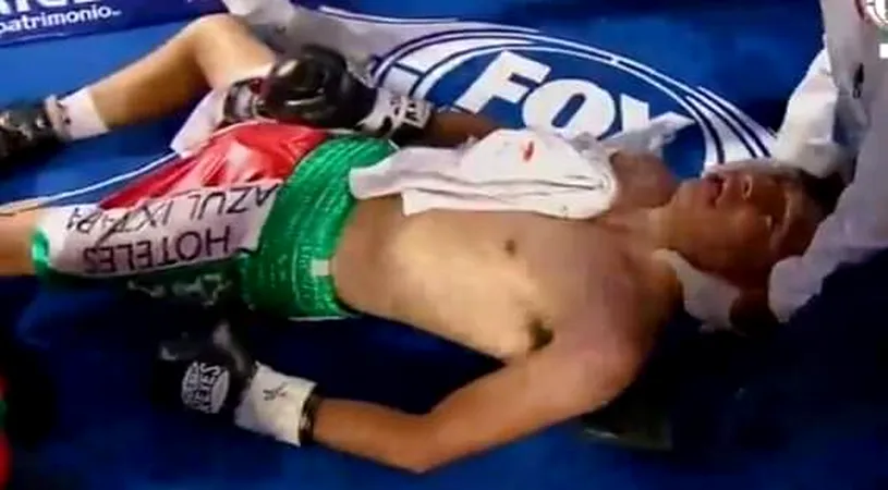 Dramă în mijlocul ringului! Un boxer din Mexic, în comă la spital după ce a fost făcut K.O. VIDEO | Medicii au intervenit imediat