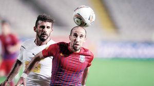 Scandal pe seama transferului lui 'Lato': "E rezolvat 90 la sută!"** Becali îl amenință pe impresar: "Îl las fără licență!" Acuzele lui Gigi