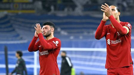 Gest superb al celor de la Real Madrid după meciul cu Liverpool din Liga Campionilor! „You'll never walk alone” s-a auzit pe Stadionul „Santiago Bernabeu” | VIDEO