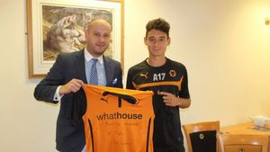 Atacantul pe care l-a ratat Becali! Era la Wolverhampton, dar visa să joace la FCSB: "Acum vreau următorul nivel!"