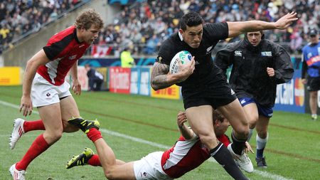 Povestea omului care dărâmă munții: Campion mondial la rugby și neînvins în boxul profesionist!