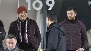 Pregătește Dan Șucu în secret lovitura anului în Superliga: revenirea milionarului George Copos la Rapid ca investitor? Cum au sărbătorit cei doi ziua de naștere a lui „Berlusconi din Giulești” | FOTO