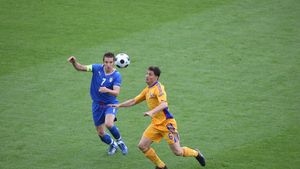 Petrescu către Rădoi: "Pleacă repede să le iei toți banii arabilor! Nu pierzi naționala!"