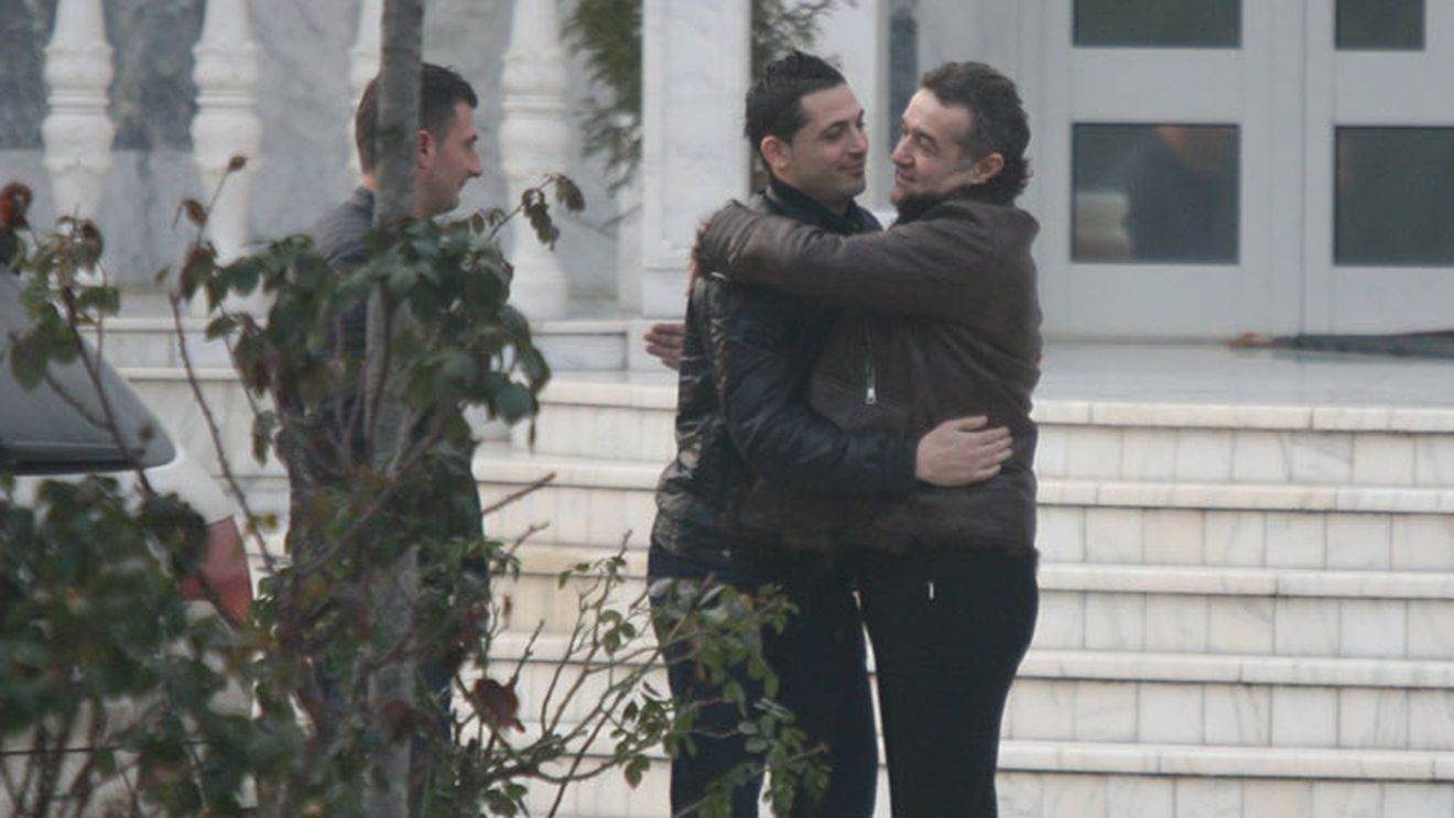 „La revedere, Nașule!"