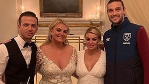 Imaginea finalului de an! O vedetă din Premier League a apărut în treningul echipei, la nunta cumnatei. FOTO | Internetul "a explodat" + alibiul jucătorului