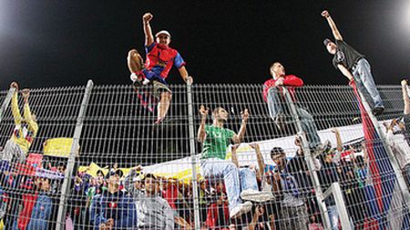 Ministerul Apărării a pus o nouă condiție Stelei!** Becali: "Vom găsi o modalitate să ne înțelegem! Steaua-Rapid se va juca pe Ghencea"