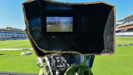 Nu se mai vede la TV! După Premier League, încă o competiție importantă va fi transmisă exclusiv online pe Voyo