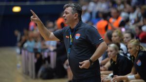 Reacția antrenorului Aurelian Roșca după partida HCM Baia Mare - Rostov: "Am jucat mai bine decât în meciul cu Larvik. Ne pare rău că nu am obținut o victorie"