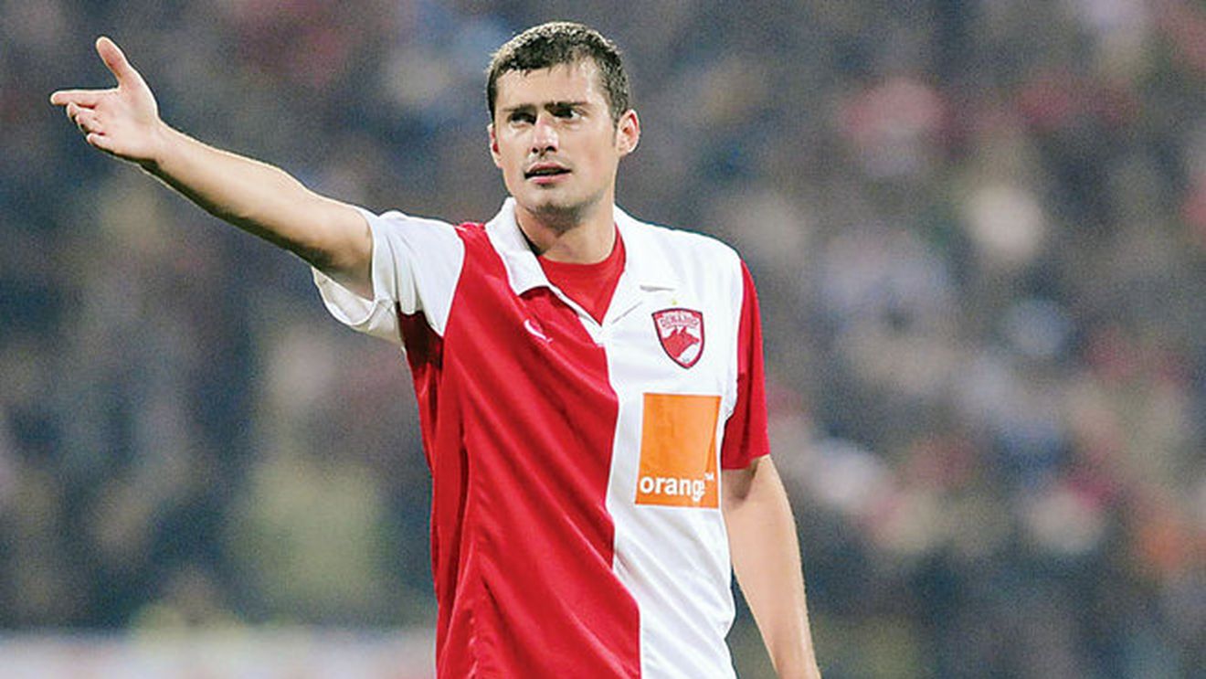 Huzu a vorbit cu jucătorii lui Dinamo!** Tamaș: "Am discutat anumite faze de joc!"