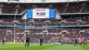 Un român a jucat cu o audiență record pe Wembley, 84.068 de spectatori. "Este o șansă  uriașă să joci în fața atâtor oameni". Este cea mai numeroasă prezență în tribune la un meci la nivel de echipe de club