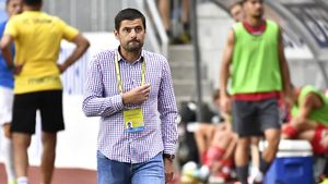 Încă o schimbare de antrenor în Liga 2! Contractul dintre Viitorul Pandurii și Florin Stîngă, reziliat cu ”zâmbetul pe buze”