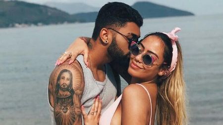 Scandal în Brazilia. Tatăl lui Neymar a vrut să-l rupă cu bătaia pe fotbalistul despre care a aflat că i-a înșelat fiica. FOTO