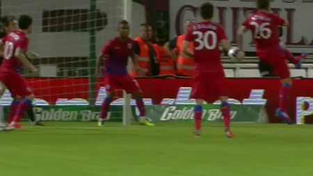 FOTO Faza care putea decide derby-ul!** Giuleștiul a explodat: "Penalty clar!"