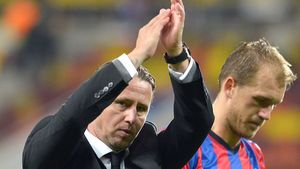 Kapetanos și-a anunțat plecarea din Ghencea: "E ultimul meu an în România!" Cum a prezentat barajul împotriva tricolorilor în presa din Grecia