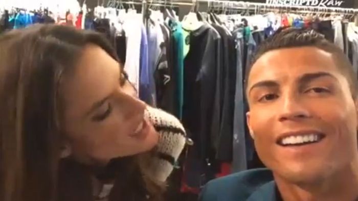 Ronaldo a distribuit imagini alături de una dintre cele mai sexy femei din lume: "Nu o să vă spun încă despre ce este vorba"