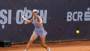 „Taifunul” Ana! Ana Bogdan s-a calificat în sferturi la BCR Iași Open, după o nouă victorie categorică, 6-1, 6-2 în optimi cu rusoaica Zakharova. Alexandra Cadanțu Ignatik, eliminată în optimi