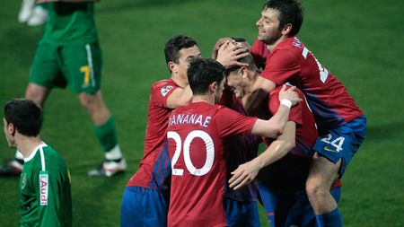 RENEGAT de Stan și de Becali, salvat de colegi!** Stelistul care va primi o nouă ȘANSĂ‚ după ce a fost amendat DRASTIC: "Toată echipa l-a rugat pe Ilie să-l ierte!"