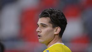 Fostul fotbalist al naționalei României dă verdictul în scandalul dintre Gheorghe Hagi și selecționerul Edi Iordănescu: „Ianis Hagi poate să revină și să aducă un plus!” | VIDEO EXCLUSIV ProSport Live
