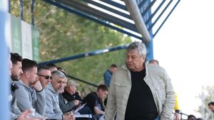 Fotbalistul remarcat de Mircea Lucescu în Antalya. Ce le-a transmis selecționerul conducătorilor clubului