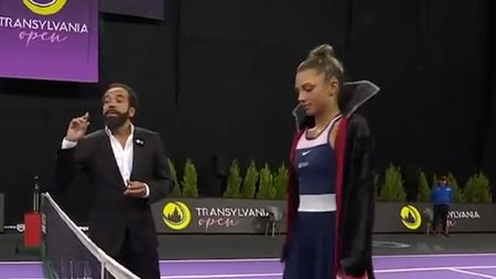 „Contesa" Jaqueline Cristian a avut o nouă intrare spectaculoasă la Transylvania Open, dar o chinezoaică i-a stricat petrecerea! Româncele pierd pe bandă rulantă la Cluj-Napoca | VIDEO