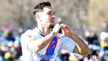 Golgheterul Buzăului a făcut junioratul la Poli Iași și speră ca ambele echipe să promoveze braț la braț în SuperLigă. Alexandru Boiciuc: ”Abia aștept meciul din Copou, este o plăcere să joci în play-off. Îmi doresc mult să înscriu”