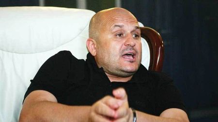 
Revine pe "Oblemenco" doar la anul
