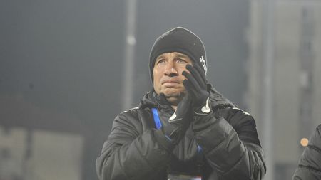 Dan Petrescu s-a enervat în direct la TV. "Bursucul" și-a atacat contracandidatele la titlu și a vorbit despre plecarea lui Edi Iordănescu de la Astra