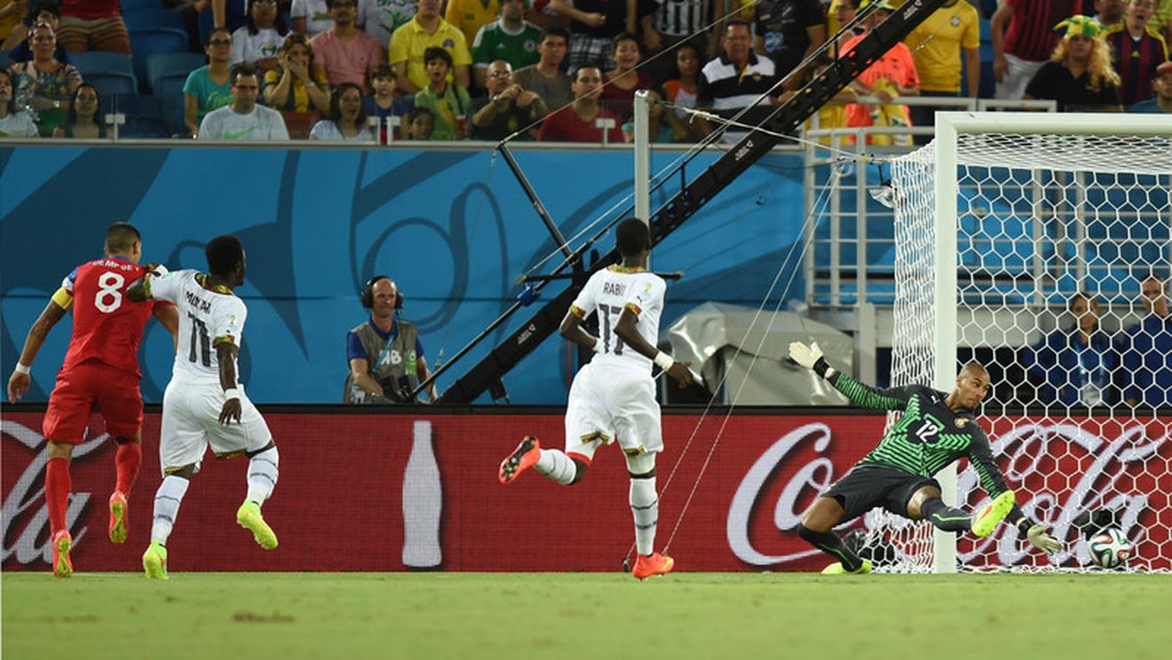 INTERVIU | "Steaua ne respectă mai mult acum". Discuție cu Larsen, portarul norvegienilor, despre Palatul Parlamentului, "fundașul chel de pe stânga" și Aktobe, "o echipă mai slabă"