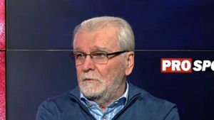 Dinu Gheorghe, semnal de alarmă pentru conducerea lui Dinamo: „Domnule Nicolescu, ușor că vă prinde radarul! Doar 8, 9 jucători sunt de Superliga, grijă mare!” | VIDEO EXCLUSIV ProSport Live