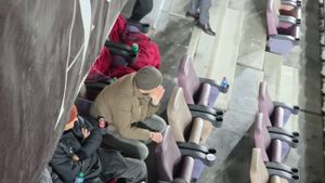 Imaginile disperării! Dan Șucu și Victor Angelescu, dărâmați după Rapid – Oțelul Galați 0-2. EXCLUSIV