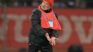 "Mutu e subordonatul lui Negoiță, nu al meu! Probabil are alte sarcini la club..." Cum a comentat Andone gestul de neînțeles făcut de Mutu înainte de finalul meciului cu ASA