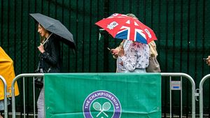 Dmytro Kuleba, ministrul de Externe al Ucrainei, reacție dură după ce sportivii ruși și bieloruși au fost acceptați la Wimbledon: „Au decis să găzduiască doi complici la crimă!”. Guvernul din Marea Britanie, somat să intervină urgent