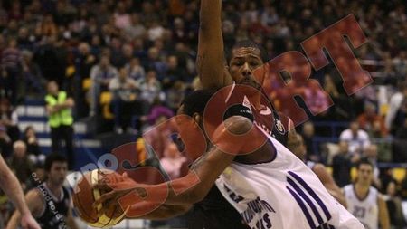 Campioana "U" Mobitelco BT Cluj a fost învinsă pe teren propriu de BC Mureș