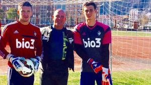 Dinu Moldovan a fost coleg cu Kepa Arrizabalaga, goalkeeperul lui Chelsea. Amintirile jucătorului Chindiei cu cel mai scump portar din istorie: ”Niciodată nu mi-aș fi imaginat”