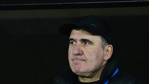 Gheorghe Hagi nu își poate explica cum Denis Drăguș nu este jucat titular la Genoa: „E greu să găsești jucători ca el, dar nu decid eu”