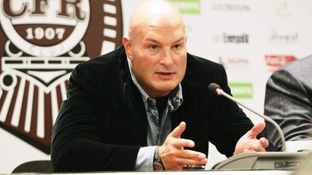 Paszkany amenință:** "Vă tai 25% din salarii!"