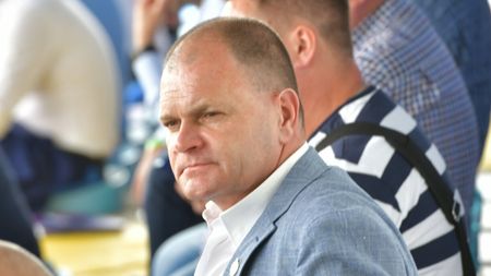 Poli Iași, la ceas aniversar. Mesajul președintelui Cornel Șfaițer pentru suporteri, la 80 de ani de istorie „alb-albastră” și marele vis pentru următorii ani. „Un oraș de talia Iașiului merită asta”