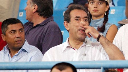Milionarul Vasile Turcu n-a lăsat moștenire o avere uriașă, iar familia s-a trezit cu datorii imense. Fostul prieten Nicolae Badea s-a năpustit pentru a-și recupera banii și a cerut executarea bunurilor fiilor și văduvei afaceristului